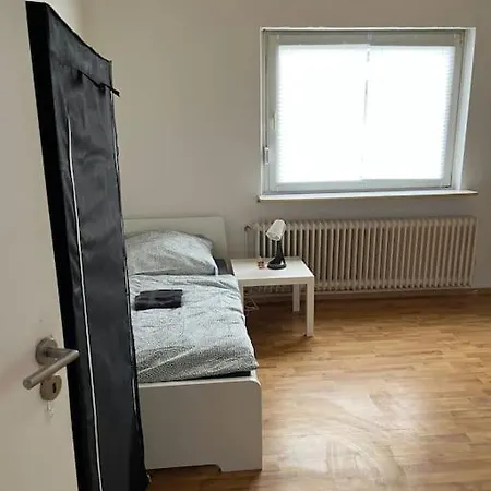 Apartamento Bahnhofsnahe Personalunterkunft In 2